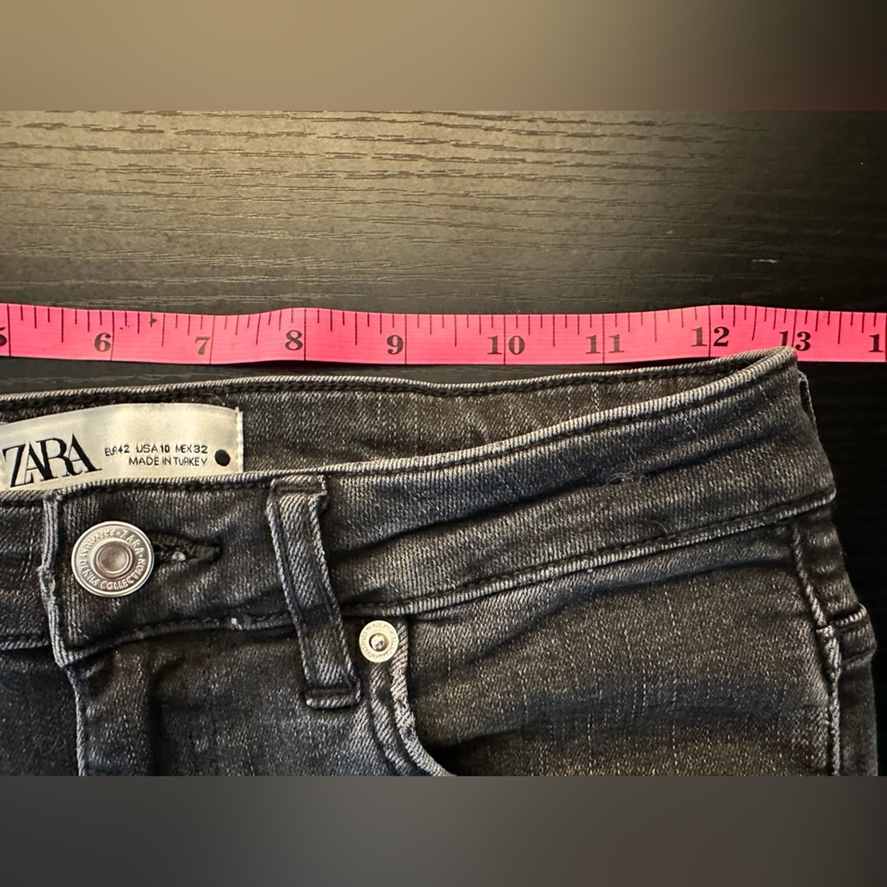 Zara Women's Gray Straight Leg Jeans - High Stretch - Picture 8 of 9